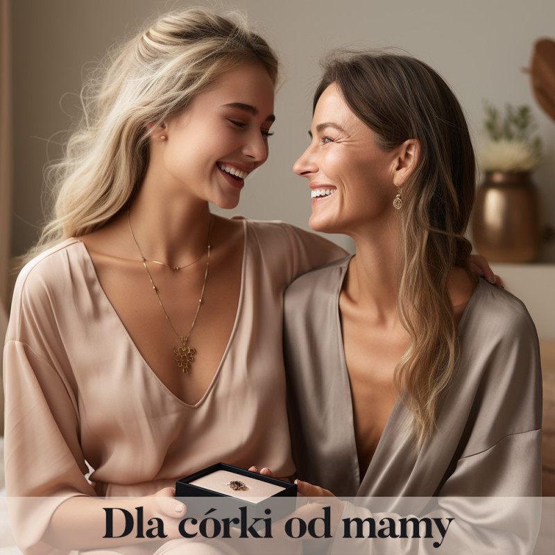 Mama wręczająca biżuterię córce - baner do kategorii - dla córki od mamy